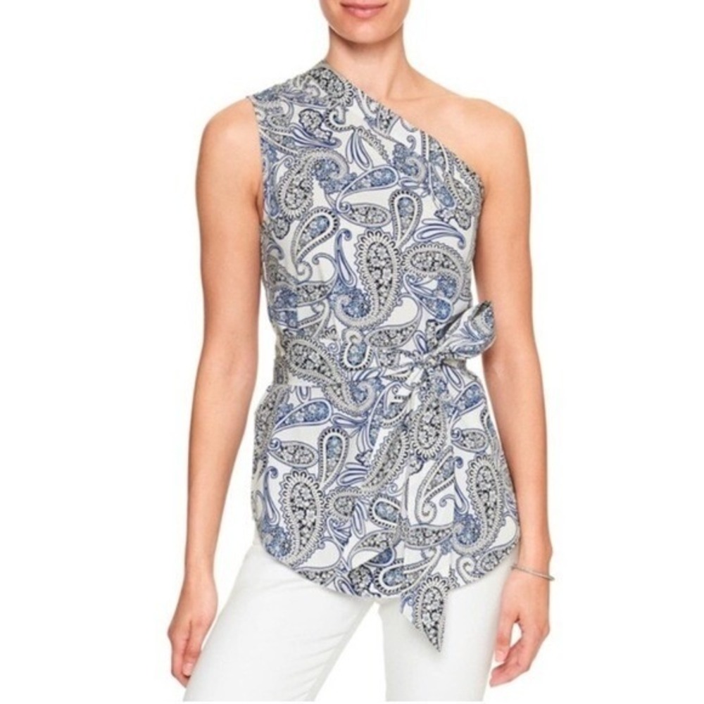 Banana Republic One-Shoulder Paisley Tank Top in White and Blue